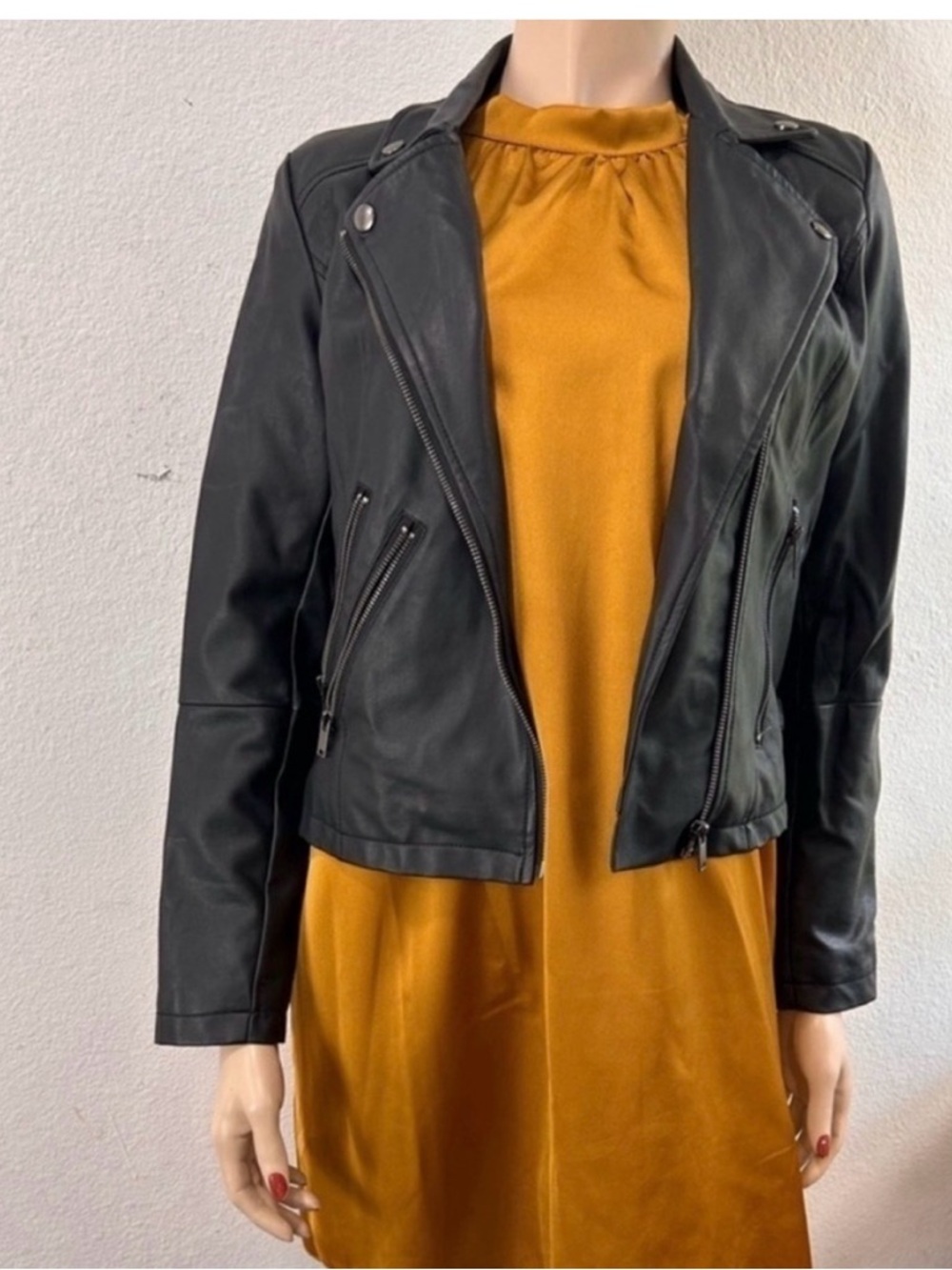 Coffee shop Black Faux Leather Moto Jacket - Sleek Zip Detail - Picture 7 of 16